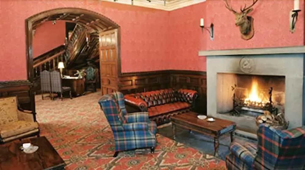 Tulloch Castle Hotel 'A Bespoke Hotel' Dingwall Beltér fotó